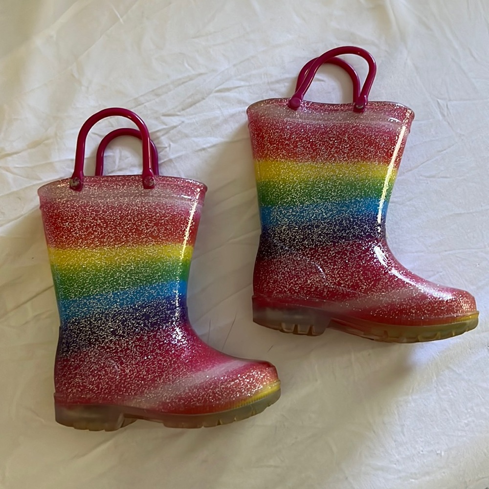 Rainbow 🌈 rain boots